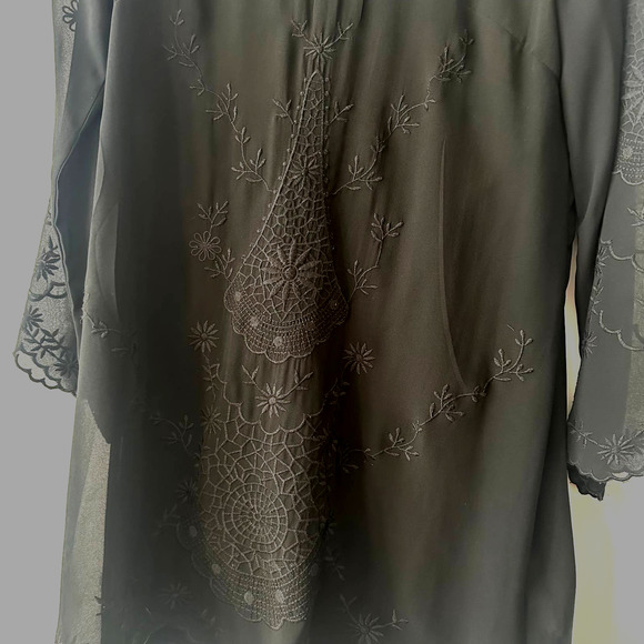 ASTR | Black Sheer Embroidered Tunic Size M - Picture 3 of 8